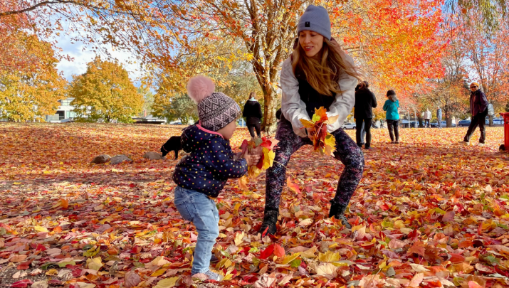 2025-Fall-NL_Arthritis-Parenting-Feature-Image