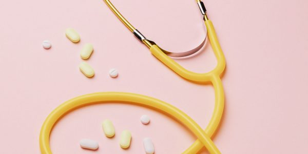yellow-stethoscope-4047068